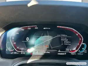 BMW 330e xDrive M-Sportpaket // Hifi // Head-Up // Komfortzugang Bild 9