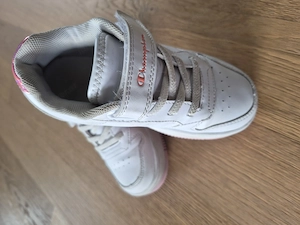 Mädchen-Sneaker Gr. 30, Marke Champion  Bild 2
