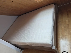 Bett Ikea160x200 cm inkl Matratze und 2 verstellbare Lattenroste