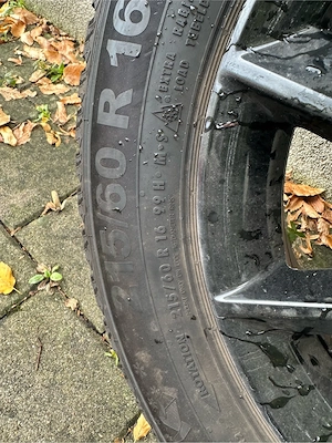 16 Zoll Skoda felgen mit Winterreifen  Bild 5