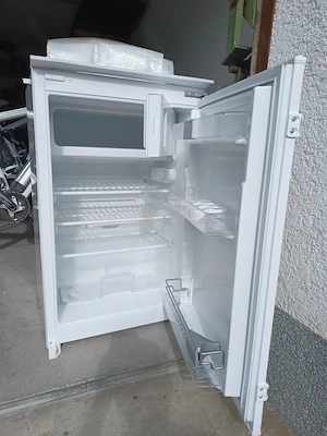 Einbau-Kühlschrank mit Gefrierfach - elektra bregenz