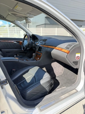 Mercedes E500 4 Matic Tüv 8 27 + 4 mon Bild 7