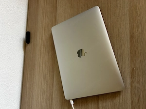 Apple MacBook Air 13  2020 | i3 | 8 GB | 256 GB SSD | Silber Bild 3