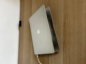 Apple MacBook Air 13  2020 | i3 | 8 GB | 256 GB SSD | Silber Bild 2