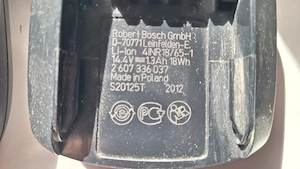 BOSCH Ladegerät mit LI-ion Batterien Bild 2