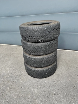 Winterreifen Nokian WR SUV4 265 60R18 114H Bild 5