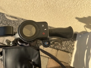 Elektrischer Rollstuhl Rollator Bild 5