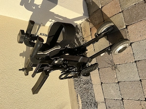 Elektrischer Rollstuhl Rollator Bild 6