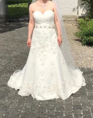 wunderschönes Brautkleid Größe 36