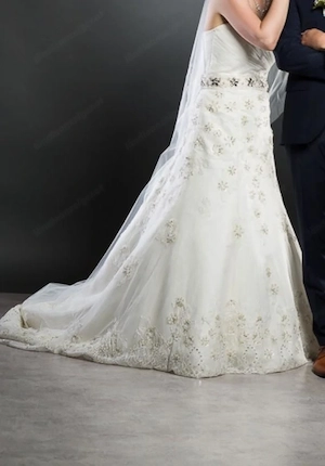 wunderschönes Brautkleid Größe 36 Bild 2