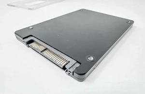 SSD Samsung PM983 7,68tb Bild 2