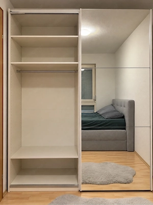 Jutzler Schwebetürenschrank mit Spiegel   2  cm Bild 4