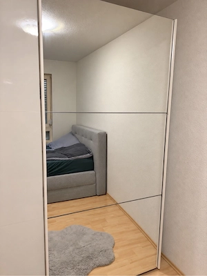 Jutzler Schwebetürenschrank mit Spiegel   2  cm Bild 5