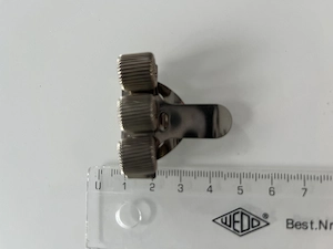 Praktischer 3-fach Stifthalter aus Metall mit Clip (für Kittel, Notizbuch etc.) Bild 3