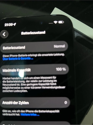 iPhone 15 Pro Black Titanium Bild 4