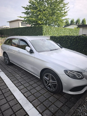 Mercedes E220 Bild 3