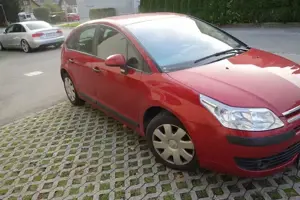 Citroen C4 Benzin 88PS Bild 2