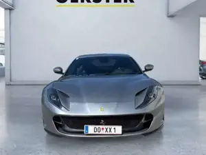 Ferrari 812 Bild 2