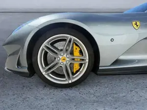 Ferrari 812 Bild 9