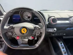 Ferrari 812 Bild 6