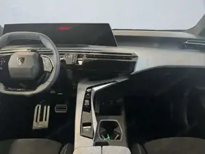 Peugeot 5008 Bild 8