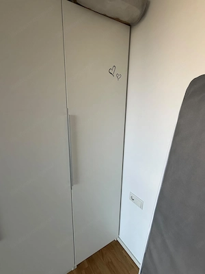 IKEA PAX 200cm hoch und 50cm breit Bild 2