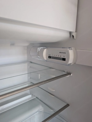 Siemens Einbau-Kühlschrank mit Gefrierfach   134l Bild 4