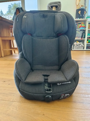 Auto Kindersitz mit Isofix zu Verschenken 