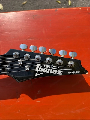 E-Guitarre für jugendlich wie neu Bild 4