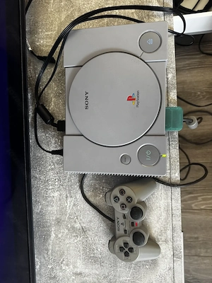 Sony PlayStation 1 PS1 SCPH-9002 + Controller + Memory Card - getestet