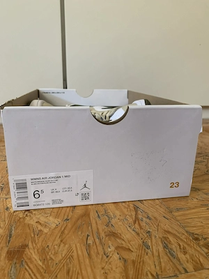 Nike Air Jordan 1 Mid   37,5   Neu mit Originalbox Bild 7