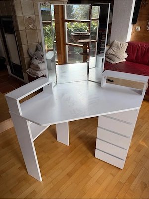 Schminktisch Bild 4