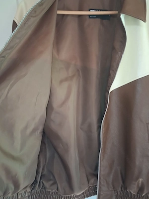 Neue ASOS Design Oversized Bomberjacke  Größe XS  Bild 3