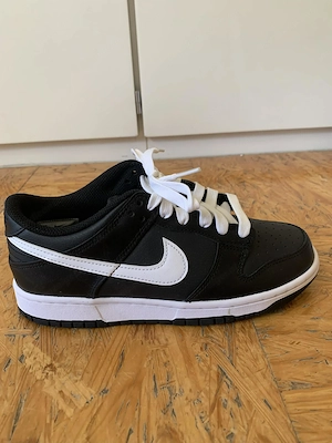 Nike Dunk Low Panda GS   Gr. 38,5   Neu mit Originalbox Bild 3