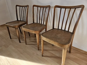 Drei Holzstühle zu verschenken  Bild 2