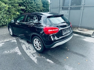 Mercedes-Benz GLA 180 Edition lifestyle AMG Optik 1. Besitz Black Bild 4