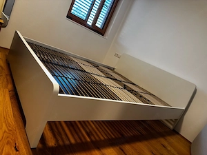 Ikea Askvoll Bett 160x200 + Lattenrost Leisrund Bild 2