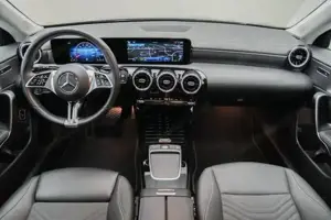 Mercedes-Benz CLA 200 Shooting Brake Bild 7