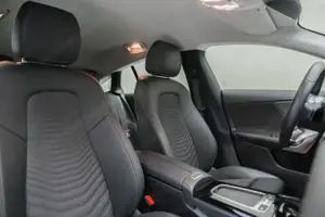 Mercedes-Benz CLA 200 Shooting Brake Bild 9