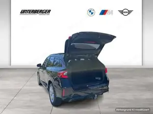 BMW X1 sDrive18d M-Sportpaket // Panorama Glasdach // elektr. Anhängerkupplung Bild 12