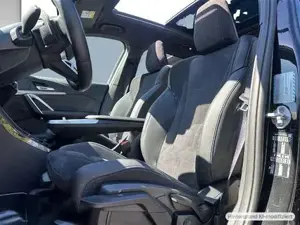 BMW X1 sDrive18d M-Sportpaket // Panorama Glasdach // elektr. Anhängerkupplung Bild 10