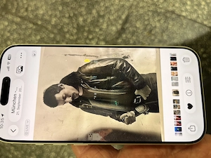 iPhone 17 pro , 256 gb, im Dezember 25 , gekauft , silber , mit 2 Schutzhüllen von Apple,  Bild 3