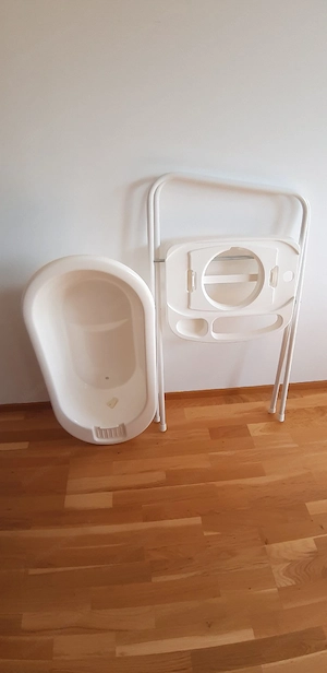 ALLES MUSS RAUS! bébé-jou Babywanne mit Ständer. Preisvorschlag! Bild 4