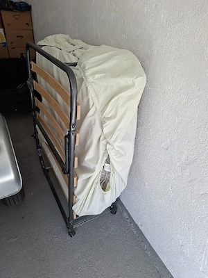 Gästebett zu verschenken