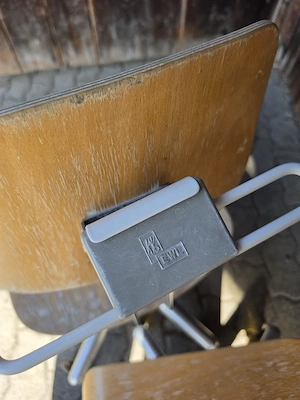 Holzstühle Bild 2