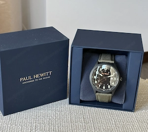 Paul Hewitt Captains Field Bestseller