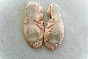 Bloch Dansoft Ballettschuhe Schläfchen aus Leder, Rosa   Gr. 1.5C (ca. 33) Bild 2
