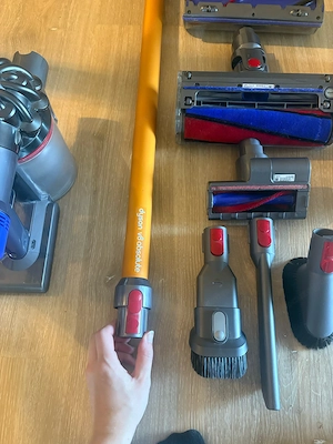 Dyson V8 Staubsauger  Bild 2