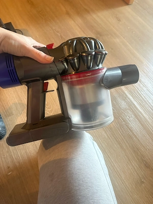 Dyson V8 Staubsauger  Bild 3