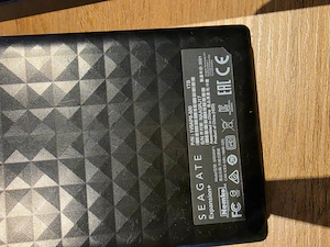 zu verkaufen PS4 Pro mit Zubehör Bild 3